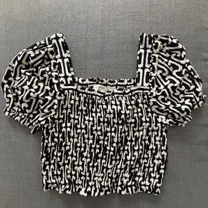 Monteau puff sleeve top, ribbed